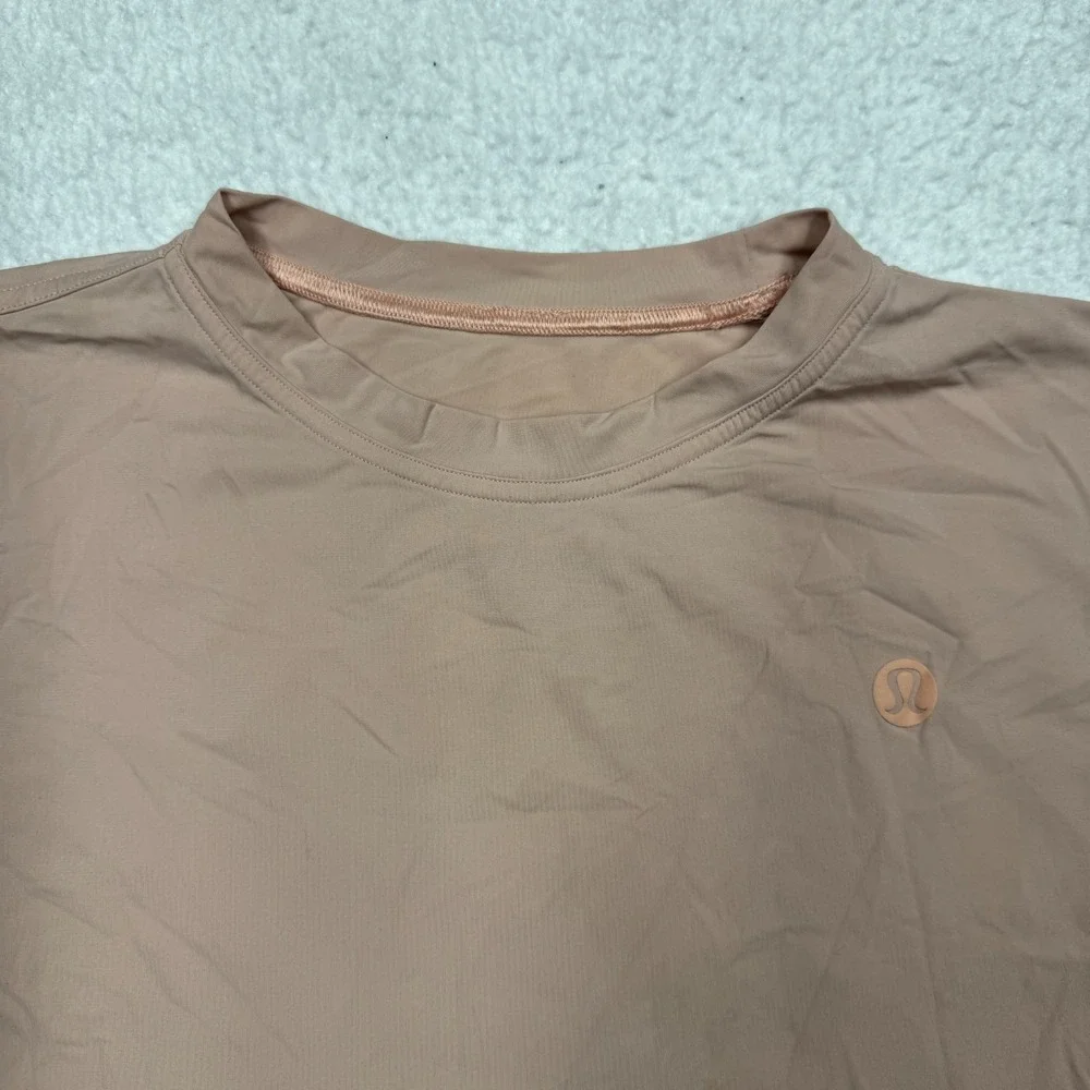 Lululemon Train To Be Shirt Top Short Sleeve Athletic Cropped Gym Pink Women's M